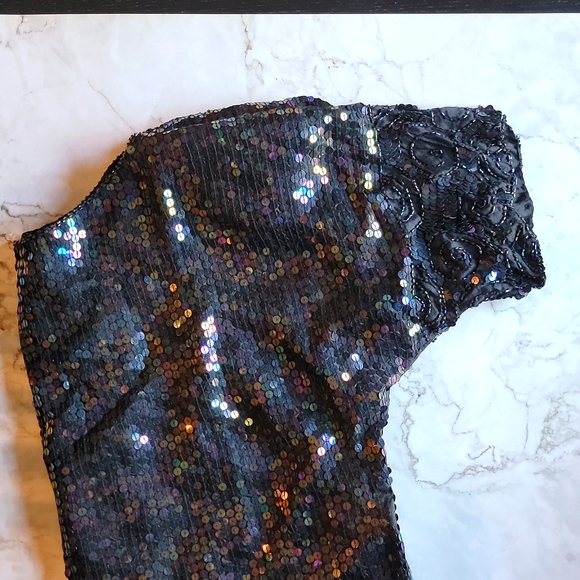 NWT CeeCee black sequined and beaded blouse, small/medium - Picture 3 of 6